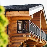 Modern Design Near Piste *