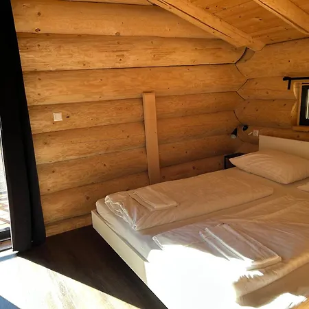 Modern Design Near Piste Jenig