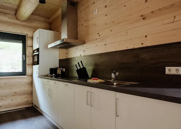 Modern Design Near Piste *