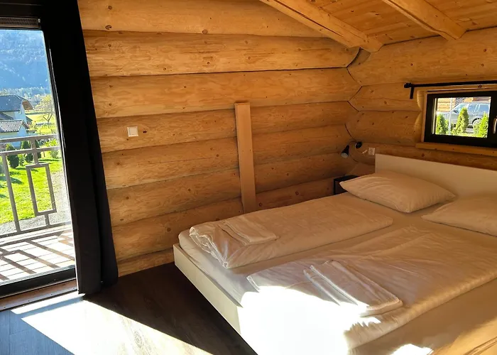 Modern Design Near Piste Jenig